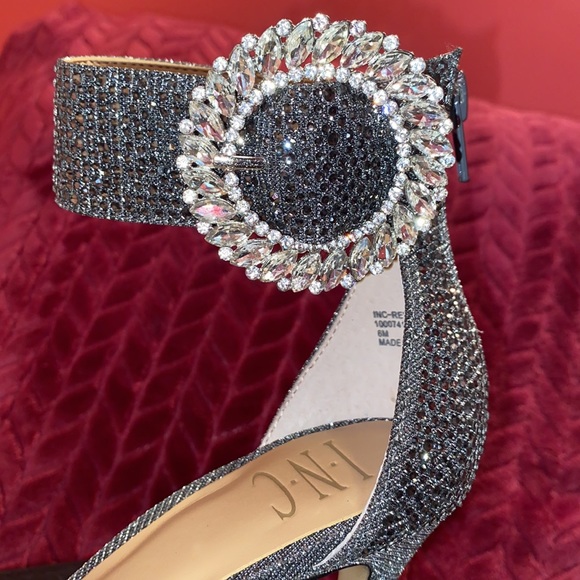 New - Picture 3 of 4